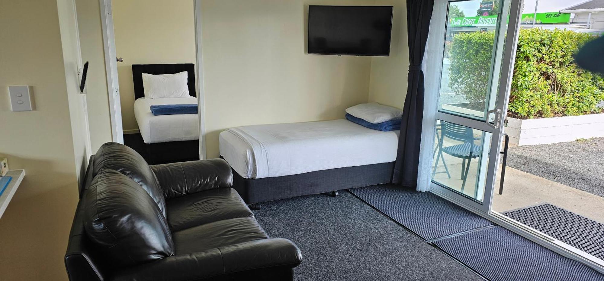 Motel Twin Coast Adventures Kaikohe Exterior foto