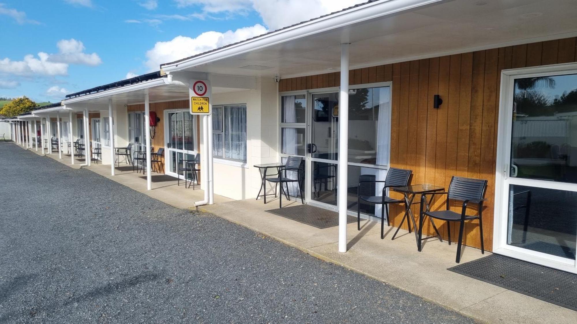 Motel Twin Coast Adventures Kaikohe Exterior foto
